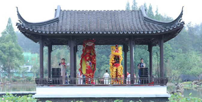 绿城·桃李春风中式示范区开放